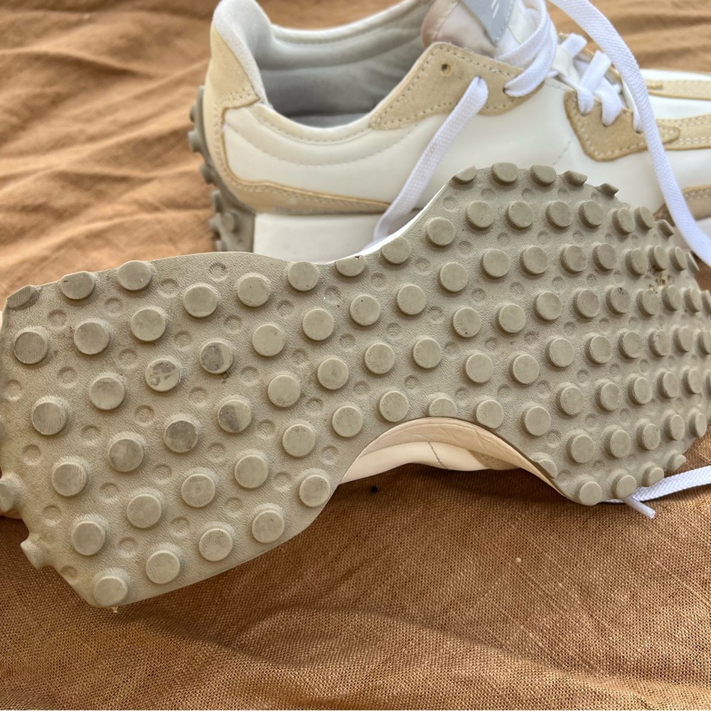 New Balance 327 Cream/Tan/Grey Sneakers Size 7 - Picture 3 of 9